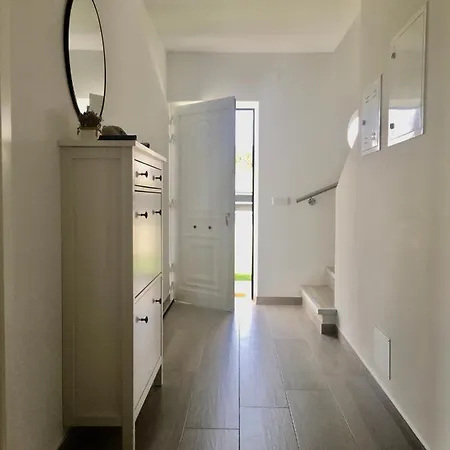 Torrezinha- Moradia Moderna Em Com Piscina Nyaraló Salir de Porto