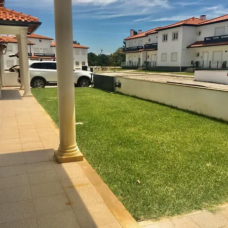 Torrezinha- Moradia Moderna Em Com Piscina *