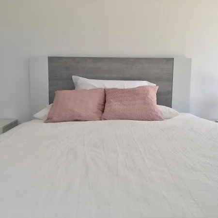 Torrezinha- Moradia Moderna Em Com Piscina Holiday home