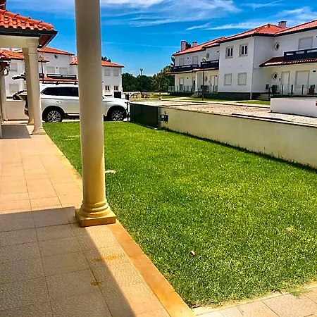 Holiday home Torrezinha- Moradia Moderna Em Com Piscina *