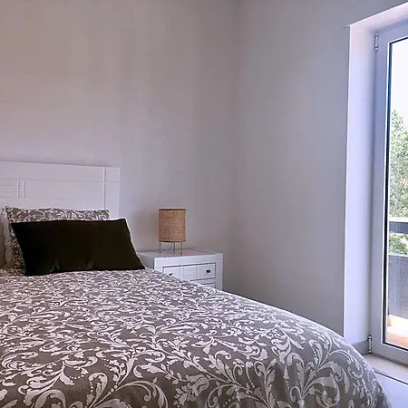 Torrezinha- Moradia Moderna Em Com Piscina Holiday home Salir de Porto