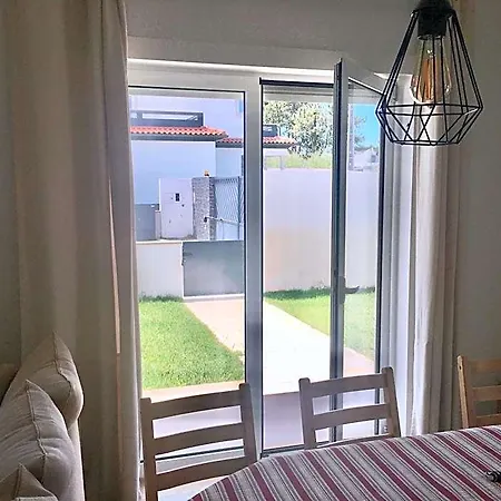 Holiday home Torrezinha- Moradia Moderna Em Com Piscina