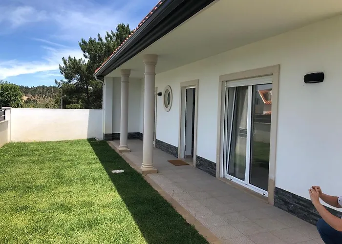 Torrezinha- Moradia Moderna Em Com Piscina *