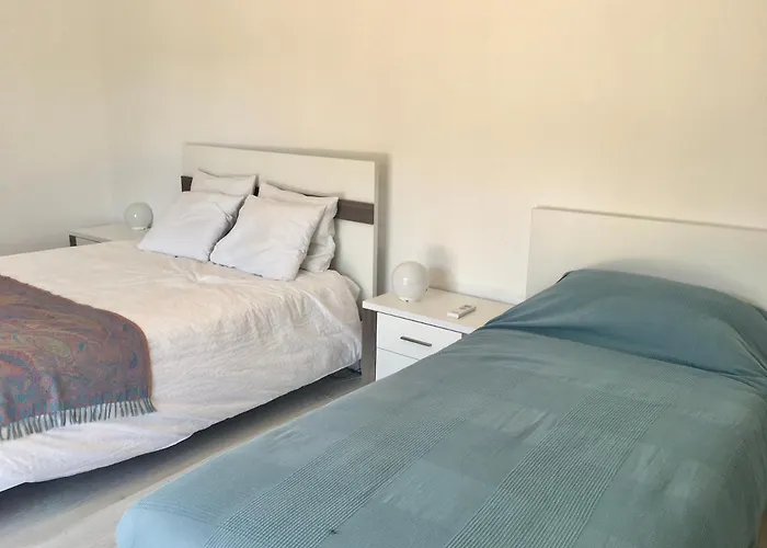 Nyaraló Torrezinha- Moradia Moderna Em Com Piscina