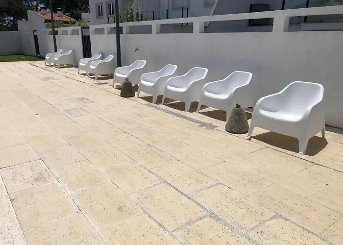 Torrezinha- Moradia Moderna Em Com Piscina *